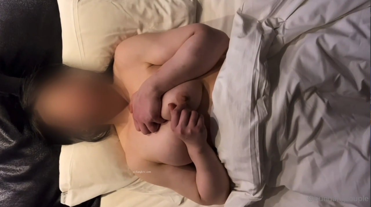 网盘资源搜索在门外看老婆挨男人操
